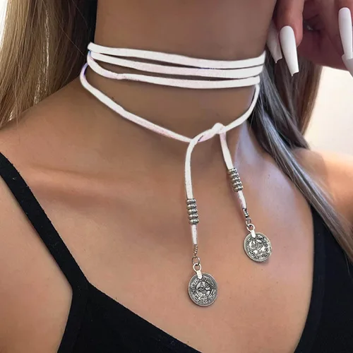Vista 2 de Collar largo vintage de gamuza Vagan marrón Boho cuero Wrap Gargantilla Collar de cuero disco moneda collar suéter cadena joyería para mujeres