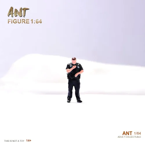 Vista 4 de Figuras en miniatura a escala 1:64, figura de acción de diorama, gente pequeña, accesorios de escena de resina, muñequeras, figuras de miniaturas
