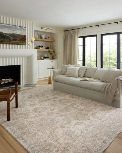 Vista 12 de Loloi Odette - Alfombra decorativa beige/plateada de 2'-3" x 3'-10" Beige y plateado