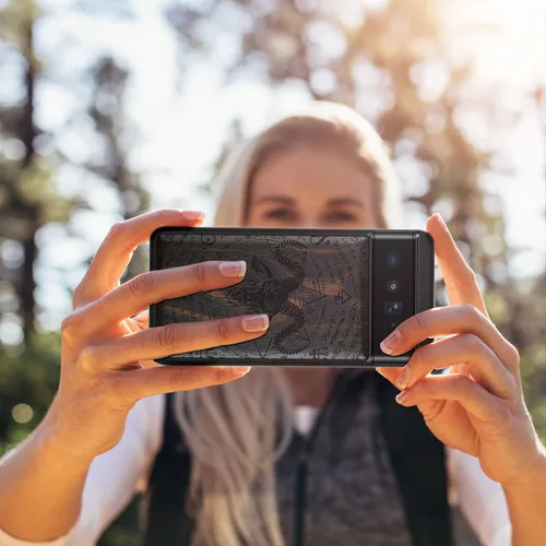 Vista 6 de Carveit Funda de madera para Pixel 6 Pro [madera natural y TPU suave negro] a prueba de golpes, diseño único de madera compatible con Google Pixel 6