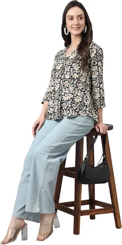Vista 4 de Janasya Top regular con estampado floral de algodón negro para mujer india