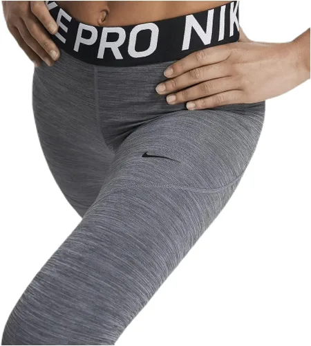 Vista 111 de Nike Pro para mujer