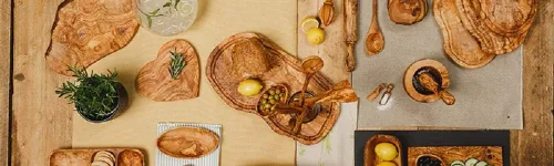Vista 2 de Tabla de cortar de madera de olivo/tabla de quesos - 14 pulgadas. Tabla de madera de olivo para queso, corte, cocina, embutidos. Producto artesanal