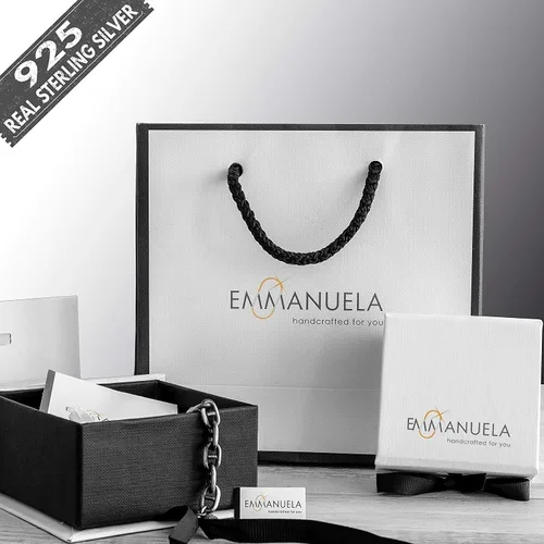 Vista 6 de Emmanuela - Aretes de aro texturizados en forma de V, plata de ley 925 chapada en oro, estilo minimalista, moderno, sexy, hipoalergénicos y sin