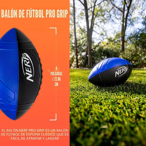 Vista 2 de Nerf Pro Grip - Pelota de fútbol americana, azul, pelota de espuma clásica, fácil de atrapar y lanzar, juguetes deportivos, regalos de Navidad