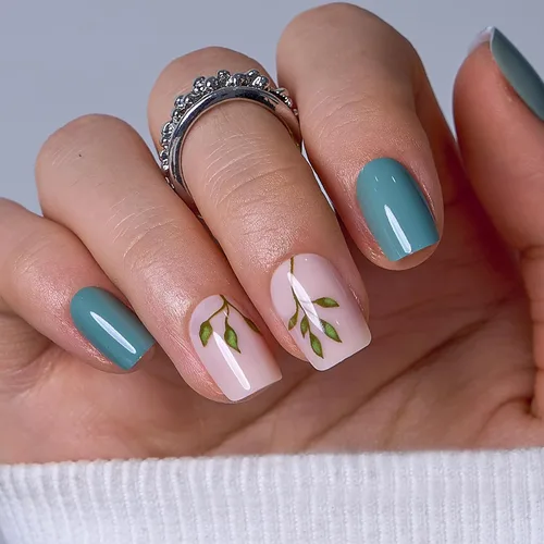 Vista 45 de CurvLife Uñas postizas cuadradas cortas a presión, terciopelo degradado Paris Script