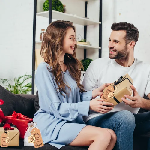 Vista 7 de 50 llaveros/llaveros para baby shower, boda o despedida de soltera, regalos, recuerdos para invitados a granel con etiquetas de regalo y bolsas