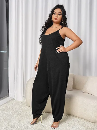 Vista 4 de OYOANGLE Mono casual sin mangas con tirantes y bolsillos para mujer, talla grande