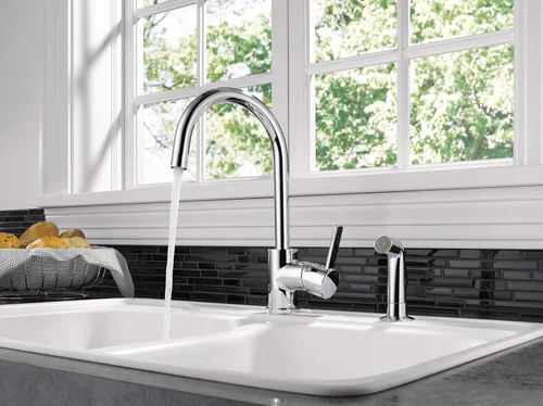 Vista 2 de Peerless Precept P199152LF - Grifo para fregadero de cocina con pulverizador lateral, cromado