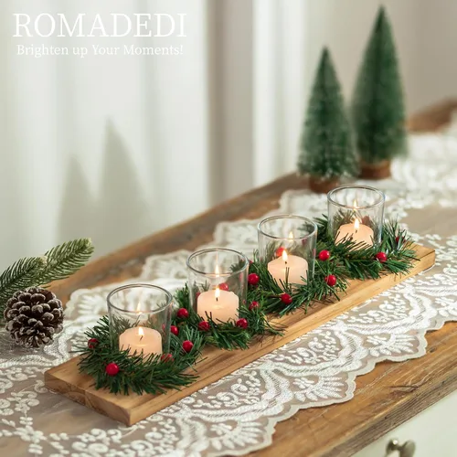 Vista 5 de Portavelas de Navidad para decoración de centro de mesa: Romadedi Rustic 4 portavelas con mini coronas de Navidad, bandeja de madera para Navidad
