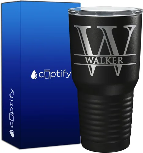 Vista 112 de Vaso personalizado de regalo de cumpleaños para mujeres y hombres, con monograma de escritura dividida, inicial y nombre grabado en negro, taza
