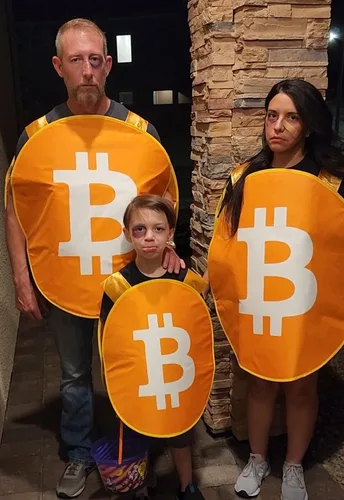 Vista 6 de TOY Life Funny Halloween Costumes Men Teen Boys Bitcoin Cosplay Outfits for Kids Adults Halloween Party Dress Up