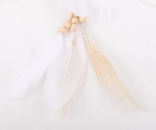Vista 8 de Jumwrit Diadema de plumas bohemias, tocado gitano indio, diadema ajustable con borla, accesorios hippie para mujeres y niñas