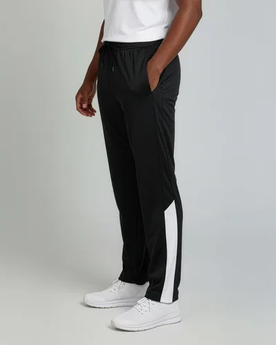 Vista 4 de Real Essentials Paquete de 3 Pantalones deportivos de tricot, informales, deportivos y activos, con parte inferior abierta y bolsillos para hombre
