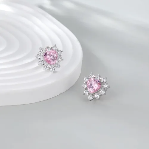 Vista 5 de Dnswez Aretes chapados en oro rosa intenso para mujer, lindo corazón de amor, circonita cúbica, aretes colgantes para mujeres, adolescentes y niñas