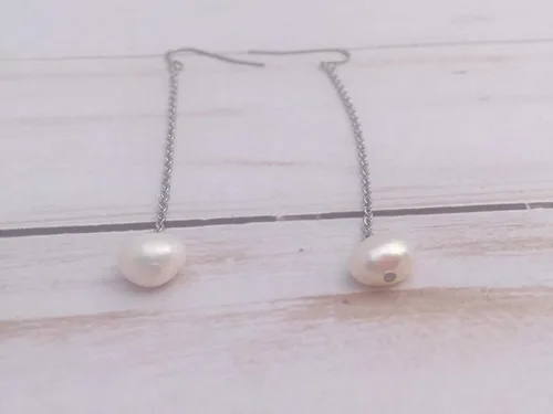 Vista 3 de Silver Chain and Freshwater Pearl Earrings