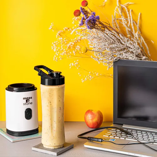 Vista 6 de Moss & Stone Licuadora personal negra para batidos, mezcladora de un solo toque con botella de 20 onzas sin BPA, electrodoméstico compacto