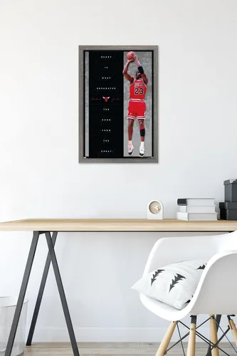Vista 6 de Trends International Michael Jordan - Póster de pared de corazón, 22.4 pulgadas de largo x 14.7 pulgadas, versión enmarcada en madera de granero