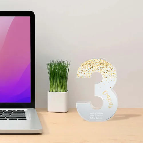 Vista 4 de Baudville Trofeo acrílico a todo color – 3 años de servicio al empleado – Transparente – Premio para empleados – Impresión personalizada de hasta