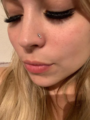 Vista 2 de MODRSA Piercing de nariz para mujer, de acero inoxidable, de plata, calibre 20
