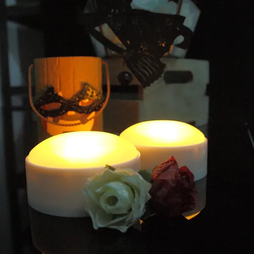 Vista 7 de Farol de calabaza LED de Halloween con control remoto y temporizador, vela eléctrica parpadeante de plástico realista brillante sin llama
