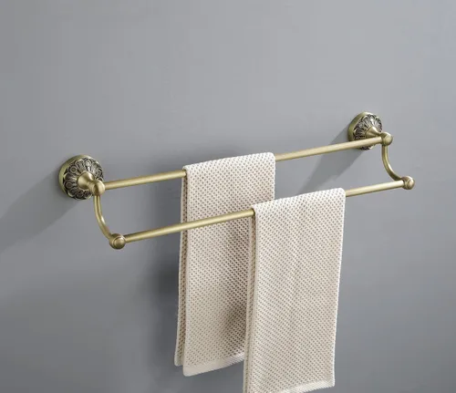 Vista 5 de Toallero doble de 24 pulgadas + gancho de pared, juego de accesorios de baño de latón