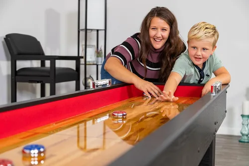 Vista 2 de Hathaway Avenger Mesa de Shuffleboard de 9 Pies para Sala de Juegos Familiar – Campo de Juego con Recubrimiento de Polímero, Anotador y Gabinete