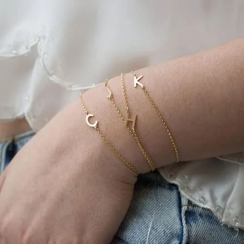 Vista 5 de LOYJOY - Pulseras con iniciales para mujer, pulsera con letras doradas, cadena dorada, pulsera con dije inicial de letras, joyería de moda chapada