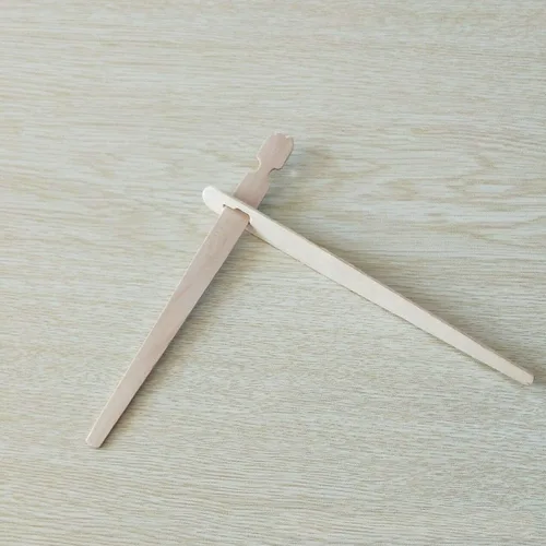 Vista 4 de Mayata 100 palillos de madera de 5.9 in / pinzas de madera para buffet de madera/pinzas desechables/pinzas de madera para pan/palillos planos