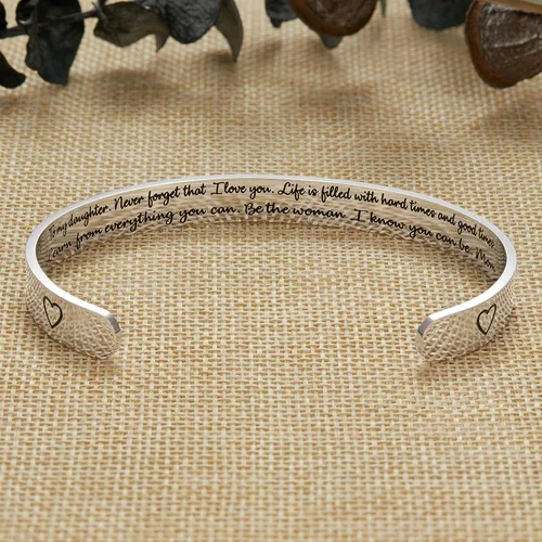 Vista 2 de Fesciory - Brazaletes inspiradores y motivadores para mujer, de acero inoxidable, con grabado personalizable y con texto en inglés Keep Going