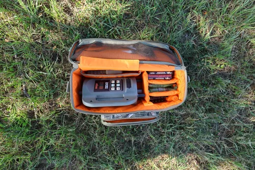 Vista 6 de MOJO Triple Threat E-Caller & MOJO Triple Threat 2 Bag – Complete Hunting System Caller with 80 Sounds & Matching Carry Bag - Sold Separately