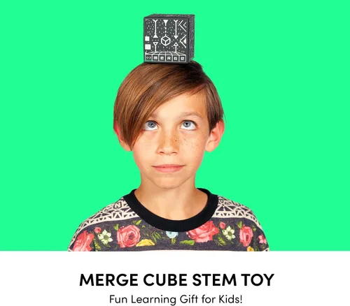 Vista 4 de Merge Cube juguete STEM - ¡Mantén experimentos científicos digitales en tu mano! Más de 1000 objetos 3D y más de 100 simulaciones interactivas