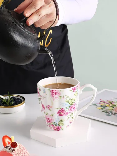 Vista 7 de Tazas de Café Lindas de 14oz para Mujeres Tazas Lindas Porcelana de Hueso Taza de Café Floral Tazas de Té para Mamá Mujeres Regalos de Cumpleaños