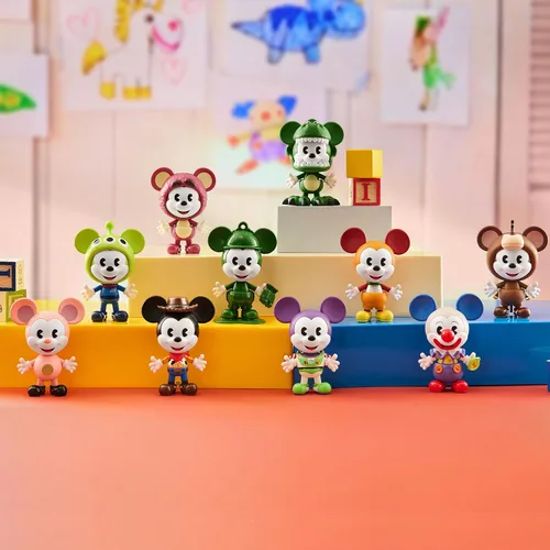 Vista 7 de POP MART Disney Mickey Remixed: Mickey Meets Pixar Series Bind Box, juguetes coleccionables para decoración del hogar, regalos de cumpleaños