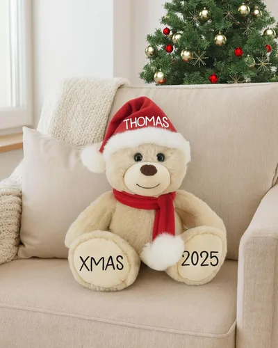 Vista 6 de Oso de Navidad Personalizado 2025 – Osito de Peluche Beige Personalizado de 8.5 pulgadas con Sombrero y Bufanda – Lindo Oso Navideño con Tu Nombre