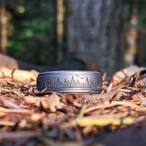 Vista 15 de Knot Theory Anillo de silicona para hombre, grabado de montaña, ondas, bosque, ancho de banda de 0.315 pulgadas, transpirable, ajuste cómodo