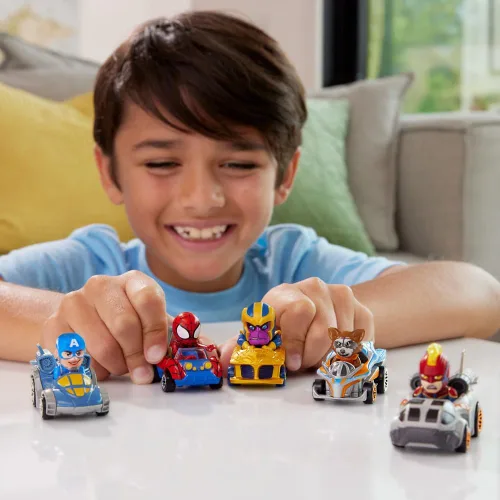 Vista 5 de Hot Wheels RacerVerse - Vehículo fundido a presión con conductor de Iron Man escala 1:64
