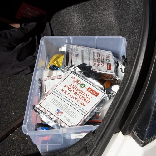 Vista 6 de Grizzly Gear Raciones alimenticias de emergencia, caja de diez barritas de vainilla de 3600 calorías, suministro de valor para 30 días, 4 semanas