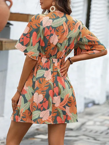 Vista 2 de SHENHE Vestido corto bohemio con estampado tropical en V profundo y media manga con vuelo para mujer