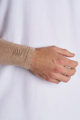 Vista 5 de Coolibar Mangas de brazo solar para hombre - Protección solar UPF 50+ - Navagio Gris topo oscuro