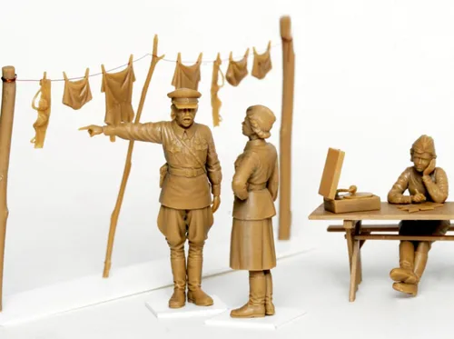 Vista 8 de ICM Modelos Soviéticos Militar Serviciomujeres 1939-1942 Kit de construcción