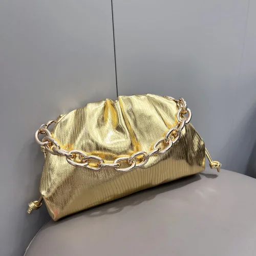 Vista 4 de Dumpling Crossbody Bag for Women Cloud Evening Bag Detachable Shoulder Strap Clutch Purses Chain Top-handle Shoulder Bag