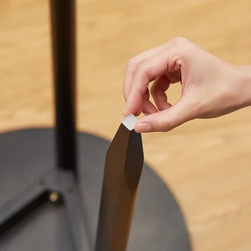 Vista 8 de Amazon Basics Parachoques para puerta de gabinete, almohadillas autoadhesivas transparentes para protección de superficie y reducción de ruido, 300