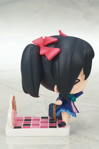 Vista 8 de Broccoli Love Live: Figura de Niko Yazawa con soporte para teléfono inteligente