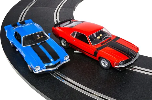 Vista 3 de Scalextric C1429T Scalextric American Street Dual (Chevrolet Camaro de los años 1970 vs Ford Mustang de los años 1970) - Juegos de pista de carreras