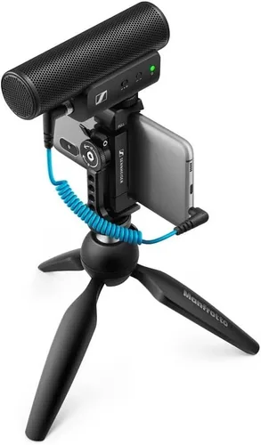 Vista 6 de Sennheiser Professional MKE 400 Micrófono tipo escopeta para cámara con conectores TRS y TRRS de 3.5mm para DSLR, sin espejo y móvil, se conecta