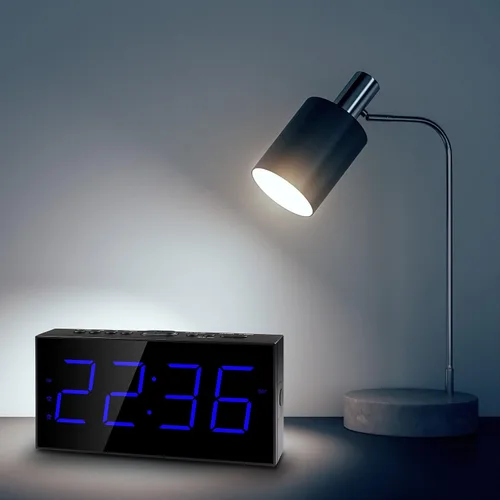Vista 9 de Mesqool Reloj despertador digital dual para dormitorios, pantalla grande, reloj eléctrico con cargador USB, batería de respaldo, atenuador, 4