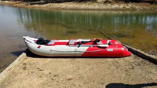 Vista 7 de Bris kayak inflable de 14.1 pulgadas, pontón blando de pesca con superficie y cubierta de aire