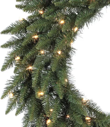 Vista 2 de Vickerman Corona de Navidad artificial Bellevue Alpine de 20 pulgadas con luces claras iluminadas esmeriladas, A861022