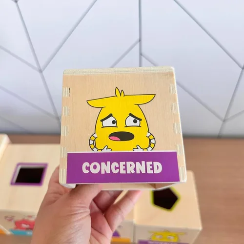 Vista 5 de Open The Joy Torre de emociones de madera - Juguete de aprendizaje emocional apilable para niños pequeños 5 bloques de cara de emoción + 5 bloques